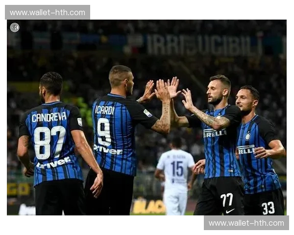 红黑战紫百合：意甲双雄的恩怨情仇与巅峰对决